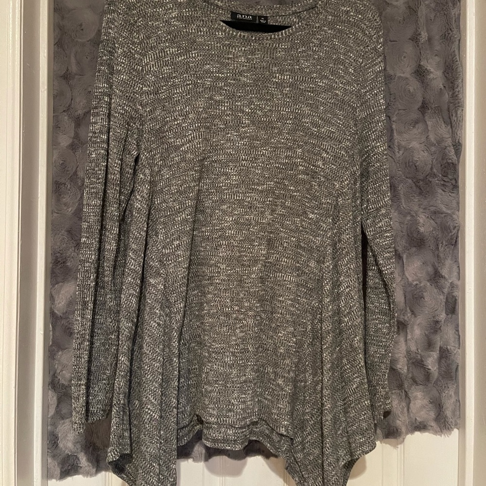 Ana sweater
